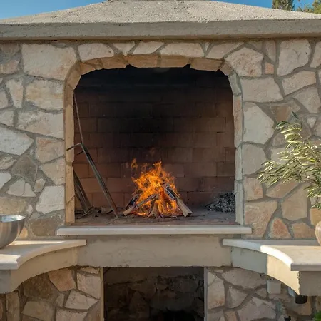 Paradiso With Private Jacuzzi And Terrace * Трогир