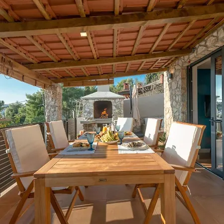 Paradiso With Private Jacuzzi And Terrace Apartman *