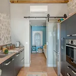 Paradiso With Private Jacuzzi And Terrace Apartman