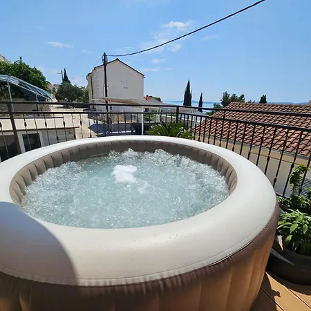 Paradiso With Private Jacuzzi And Terrace Appartement