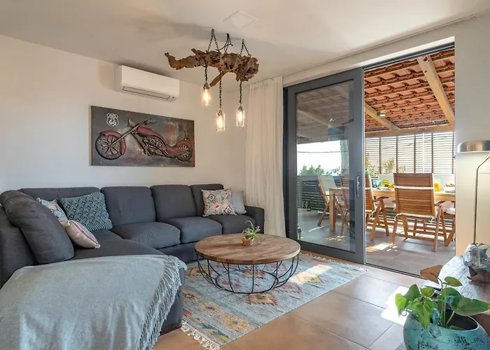 Διαμέρισμα Paradiso With Private Jacuzzi And Terrace Τρογκίρ