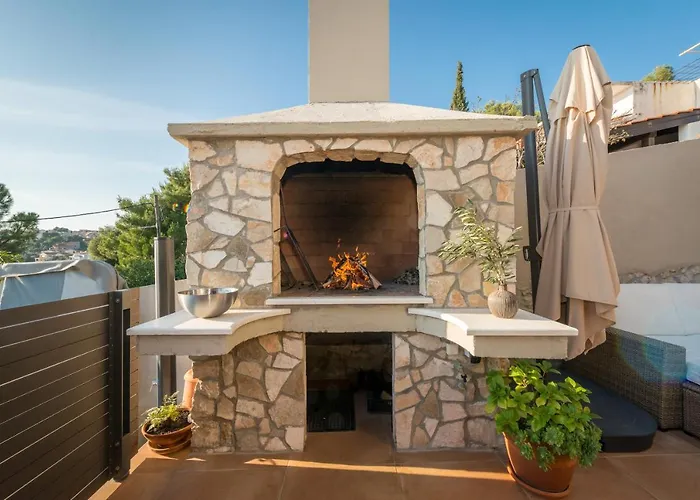 Paradiso With Private Jacuzzi And Terrace